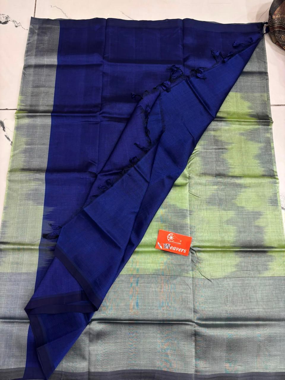 *Pure Handloom Mangalagiri CottonSilk Saree
*Wholesaree Ikkat Design
*Without Zari Border
*Contrast Pallu Blouse