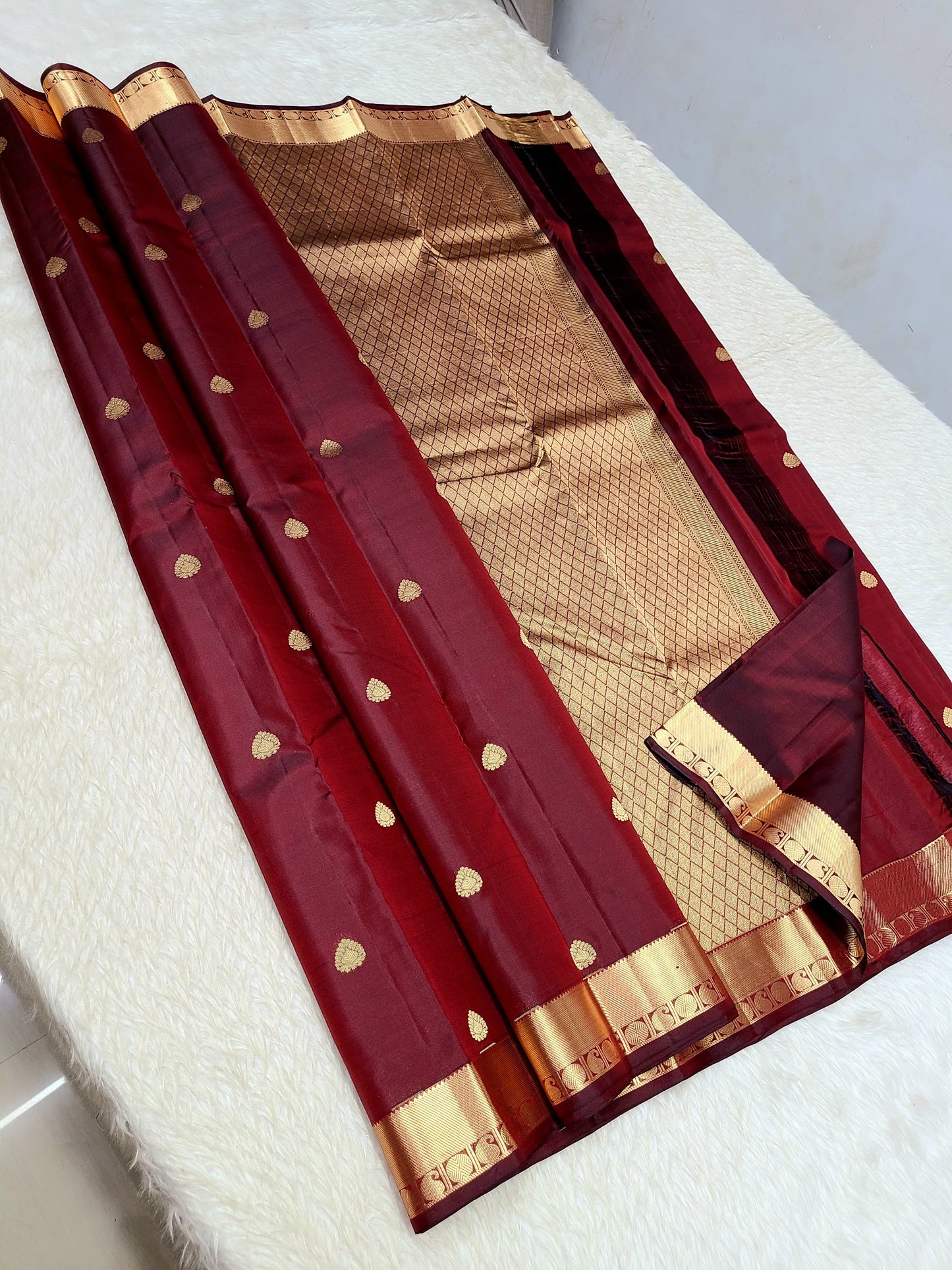 Aarjaya | Kanjeevaram pure silk saree
