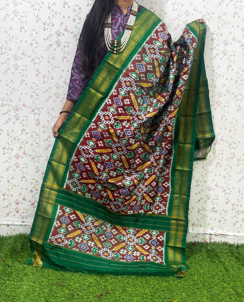 *IKKAT SILK DUPPATA*
*Length: 2.5 meters*
*Height: 36 inches*