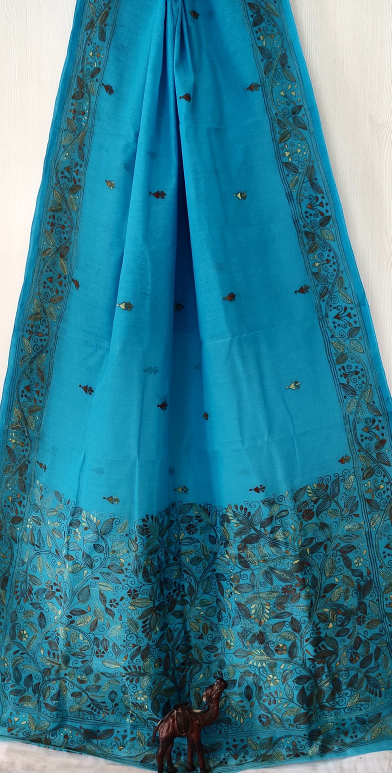 Very Exclusive Hand kantha stitch work on Premium Quality pure cotton saree
Without blouse piece
Very demanding saree❤️
Book your order soon