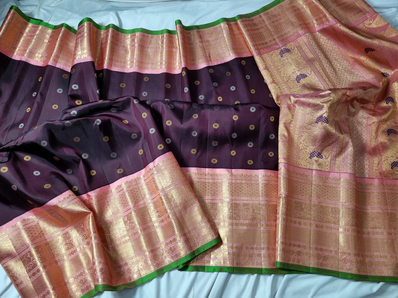 Abhavati | Pure Pattu Gadwal Sarees