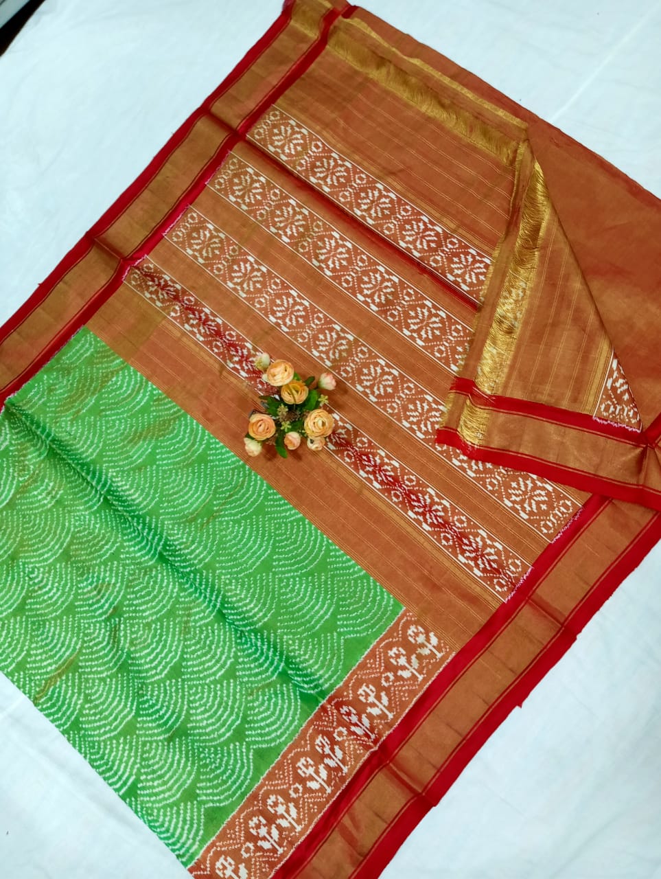 Iyra | Pochampally Ikkat silk saree