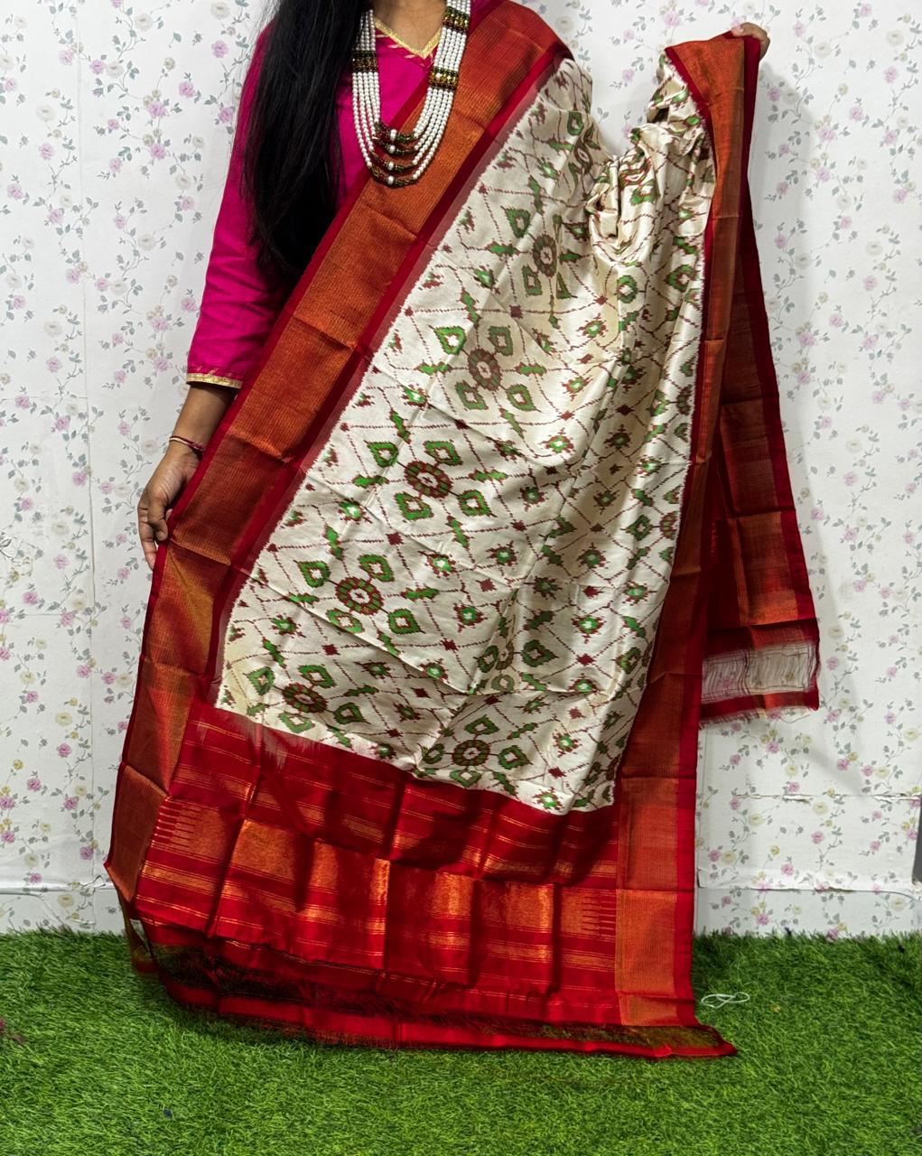 *IKKAT SILK DUPPATA*
*Length: 2.5 meters*
*Height: 36 inches*