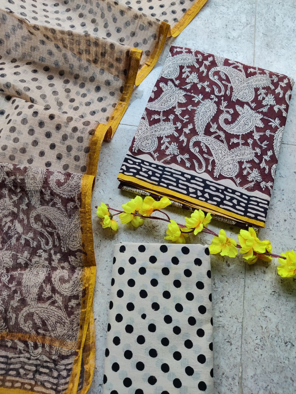 Now new arrivals
Block printed cotton suit with kota doriya duppta
Top @ bottom *cotton*
Duptta *kota doriya*