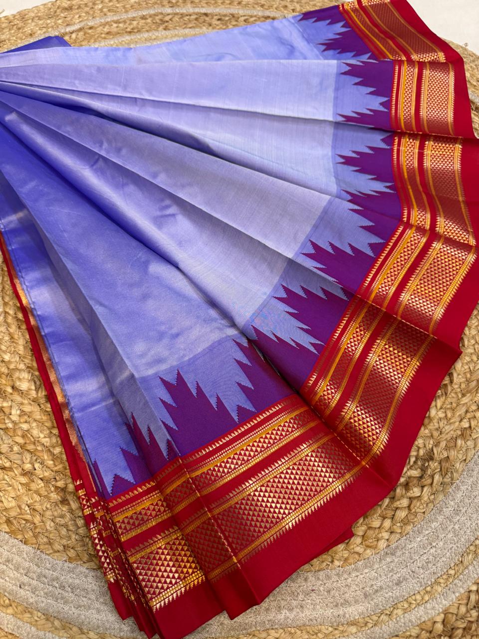*Big Temple Border Ilkal*
Exclusive silk ilkal saree
Pure silk big temple border design superior quality ilkal saree
With contrast blouse
6.10mtrs length
Full body pure silk Border, pallu & blouse semi silk
