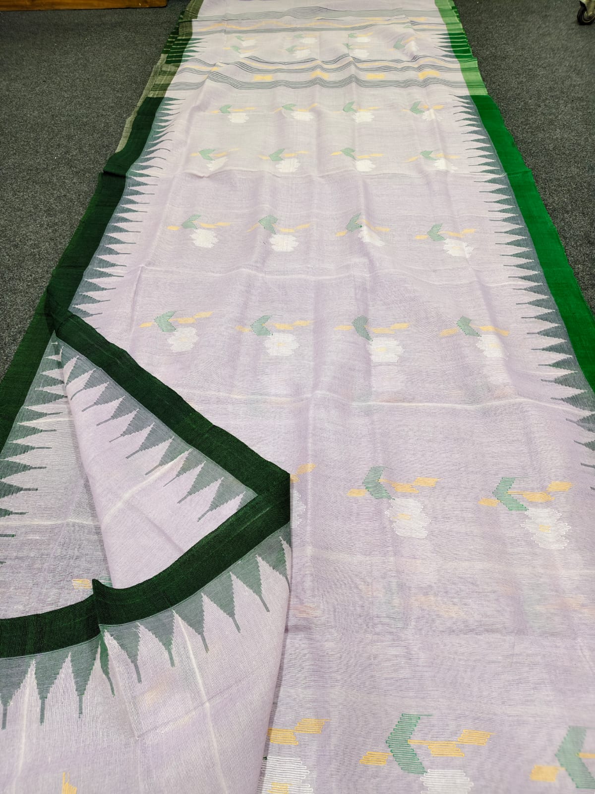 Authentic handloom
monipuri cotton saree
With bp