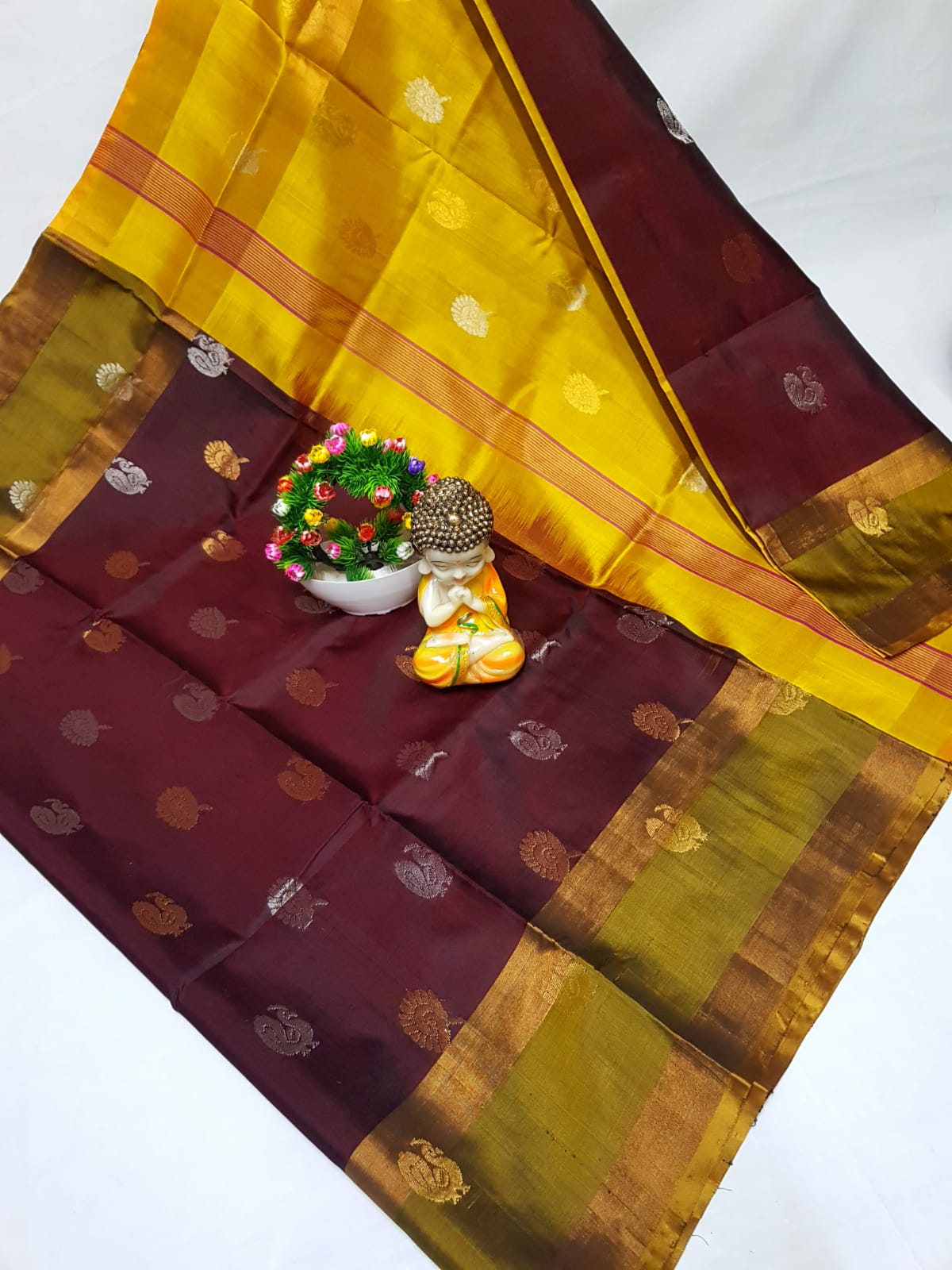 Uzairah | Uppada Pattu Saree