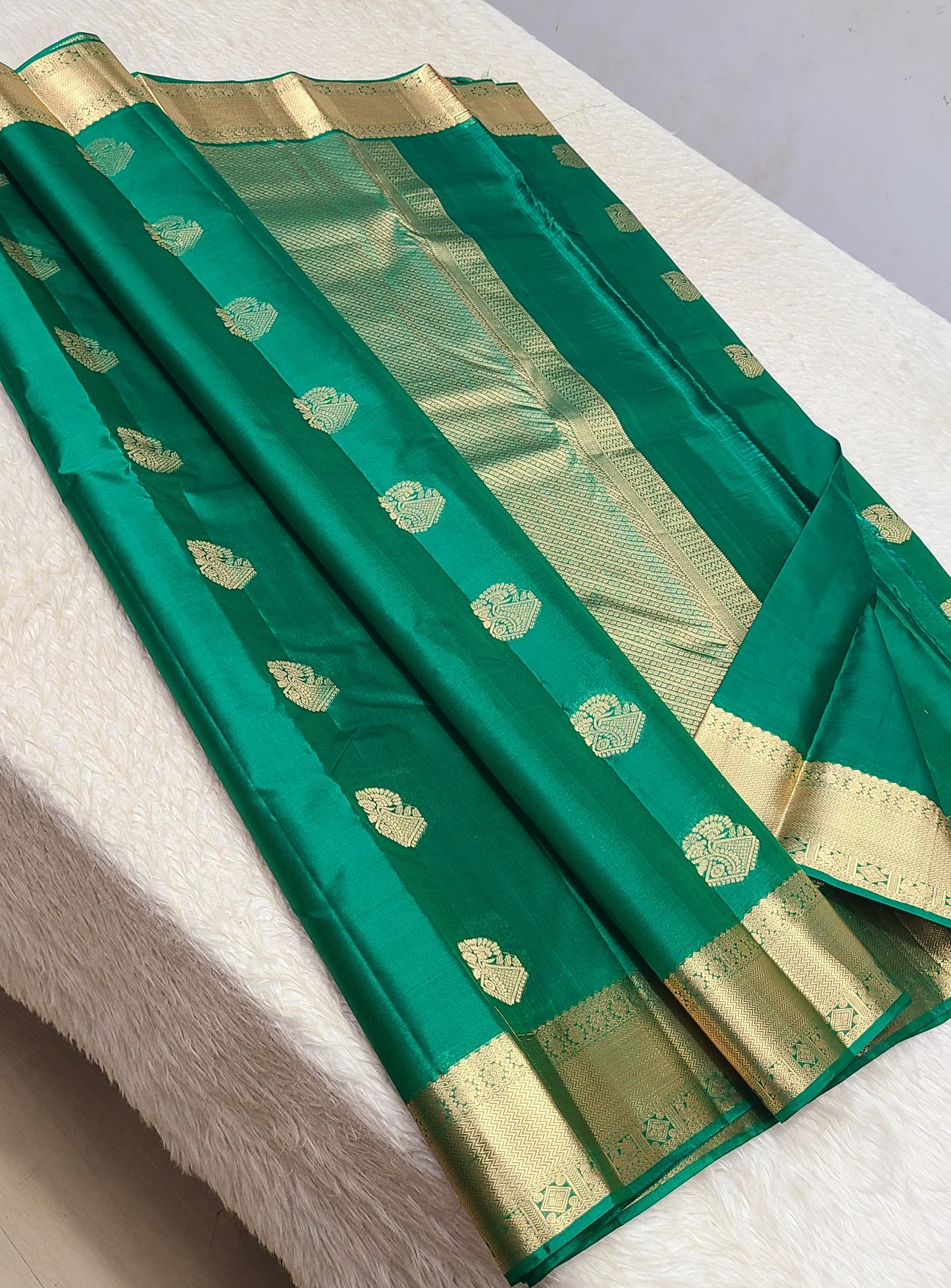Bhavyalata | 1G zari kanjeevaram saree