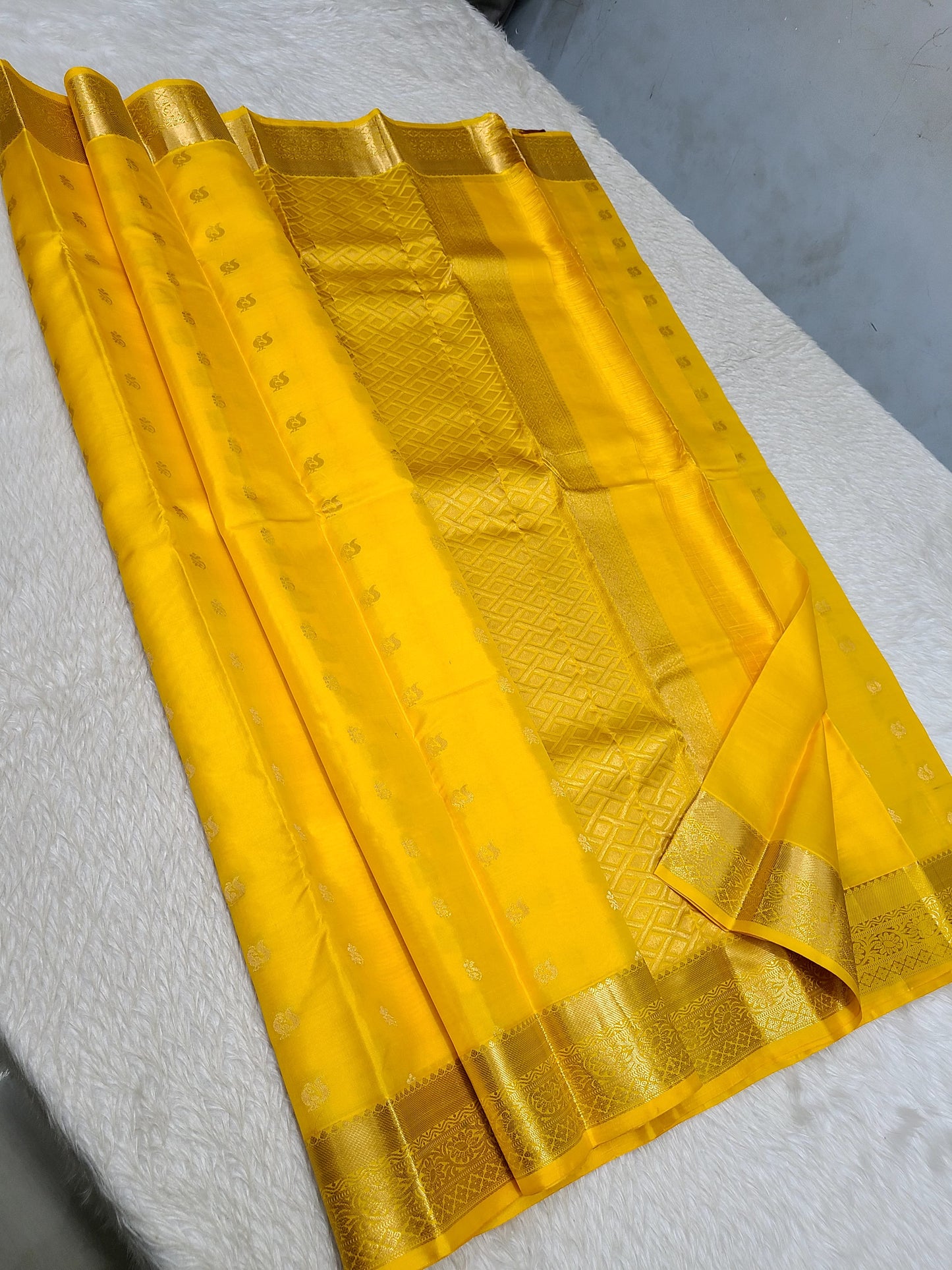 Aarlekha | Kanjeevaram pure silk saree