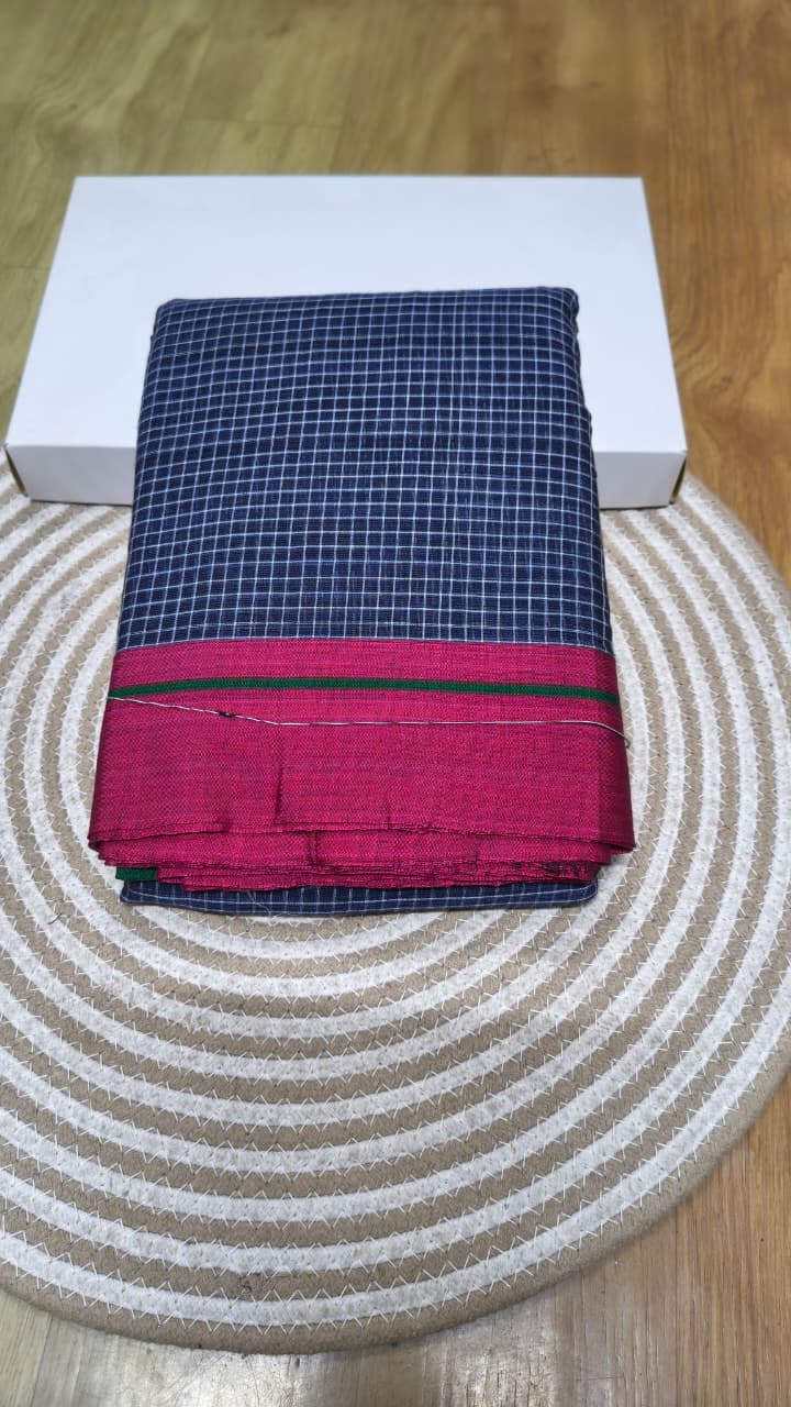 Handwoven patteda anchu saree in pure cotton