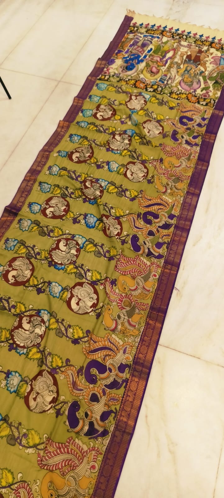 *Mangagiri silk sarees*
*Pen kalamkari sarees*
*Hand drawn hand painted sarees*
🌺🌺🌺🌺🌺🌺🌺
*Length 6.5 mtr*
*Width 44 inch*