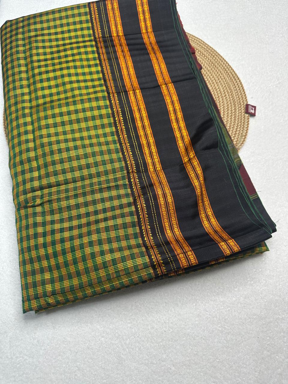 Material - viscos by cotton
Border - gayitri border
Saree Name -ilkal Gayatri micro checks saree
Pallu -cotton pallu
Blouse -running
Handloom -yes
Saree length- 7.2