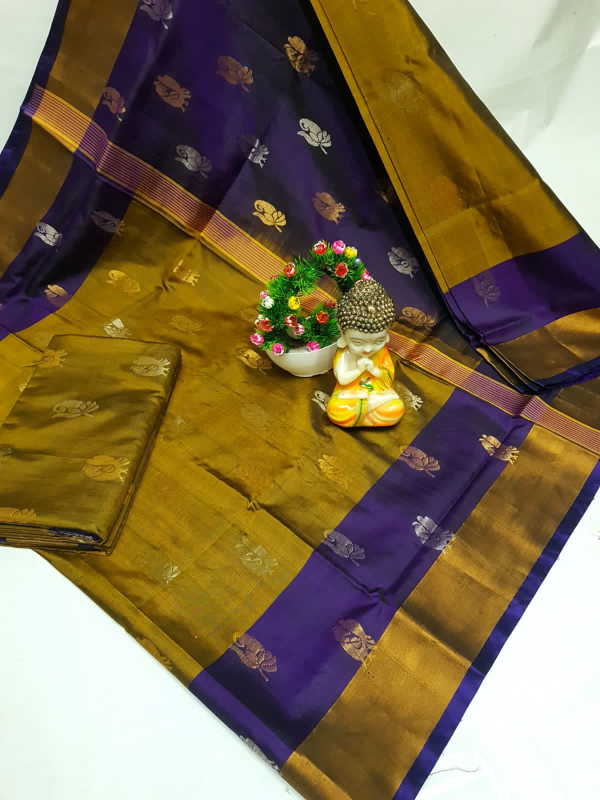 Uzina | Uppada Pattu Saree