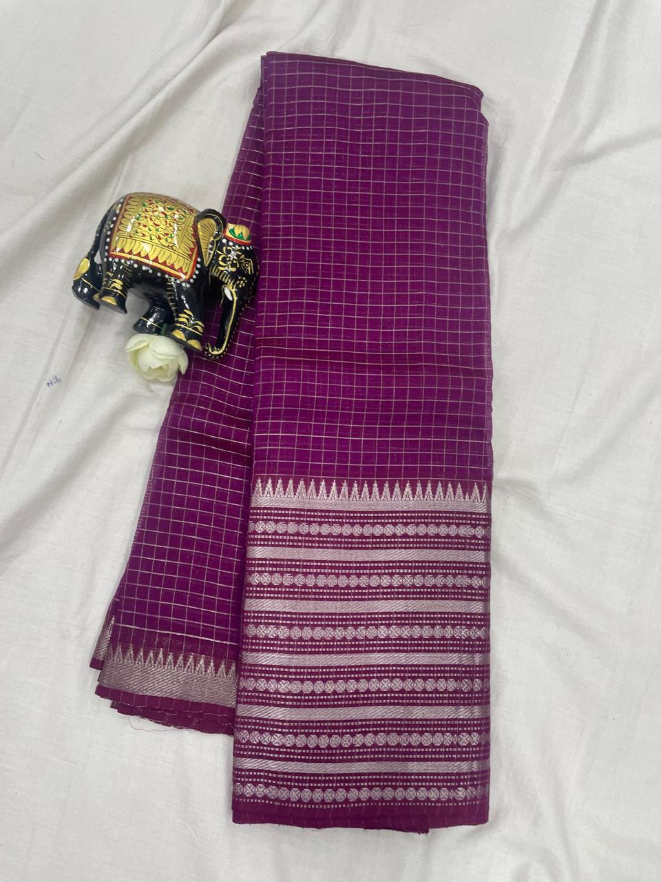 *Pure mangalagiri handloom Pattu sarees with rudraksha boarder*
*Saree all over small checks with big rudraksha boarder*
*Pallu blouse self*