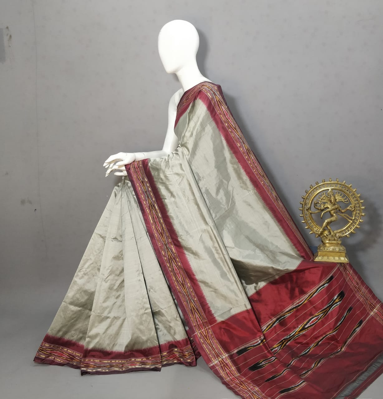 Vrinaya | Ikat Pure Silk Saree