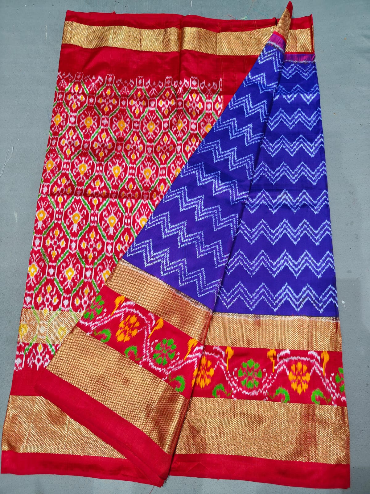 Latest and Exclusive
*IKKAT SILK SAREES*
👉🏻 *EXCLUSIVE SPL DESIGN SAREES**
Silk mark Certified
Double weaving
*Spl KADDI PET BORDER SAREES*