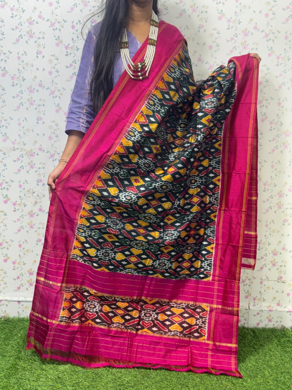 *IKKAT SILK DUPPATA*
*Length: 2.5 meters*
*Height: 36 inches*