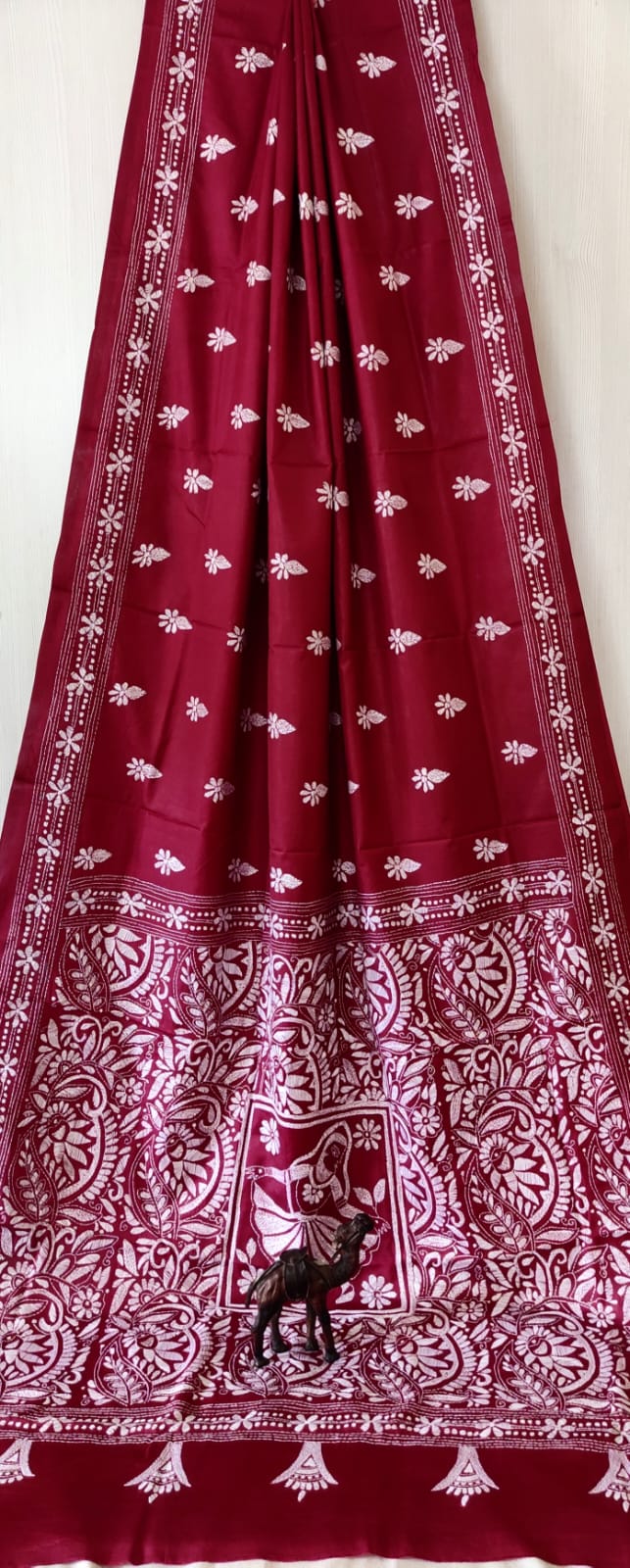 Beautiful kantha work on blended Bangalore silk
With kantha stich work bp