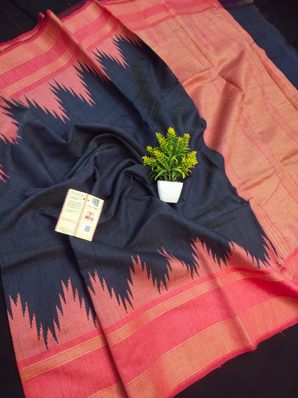 Shanithya | Raw Silk Temple Border Saree