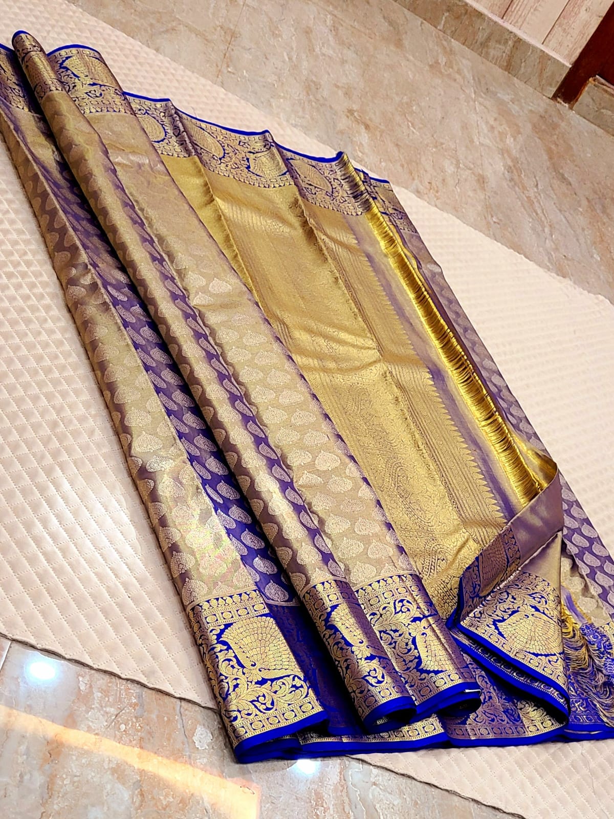 *100% PURE KANCHIPURAM HANDWOVEN PREMIUM QUALITY 2G TISSUE BRIDAL SILK SAREES*
*2 GRAM GOLD PURE ZARI WEAVING*
*SILK MARK CERTIFICATE ATTACHED*
Own manufacturing unit from kanchipuram
Video call shopping available