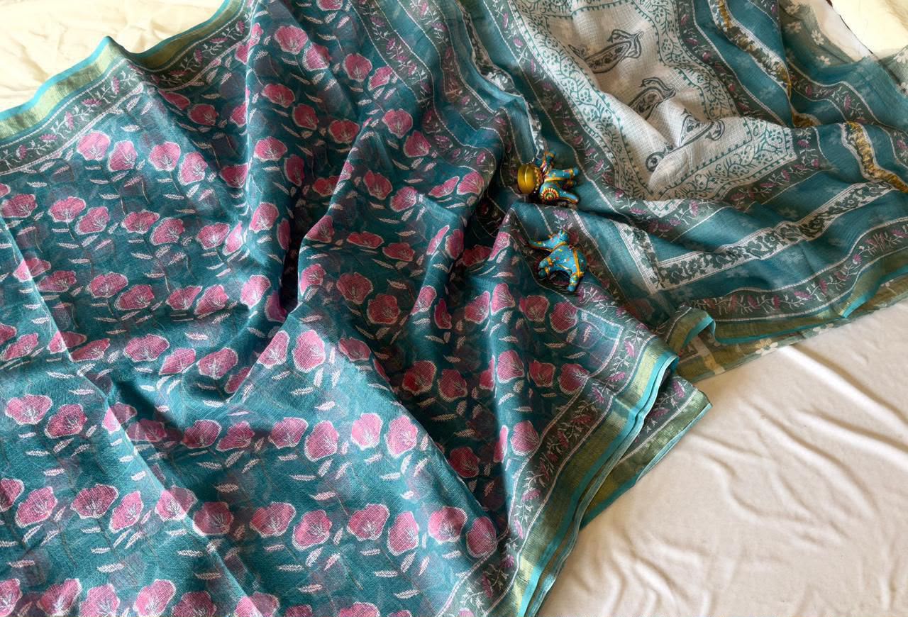 Summer special collection
Vanaspati ajark print
Kota saree new collection of Bagru print
New collection Saree Kota Doriya .
Hand made
Block print , Dabu print , Bagru print , vaspati print, ajark prijt
Saree length 5.5 mtr
Blouse. 80cm
Hand block printed.
