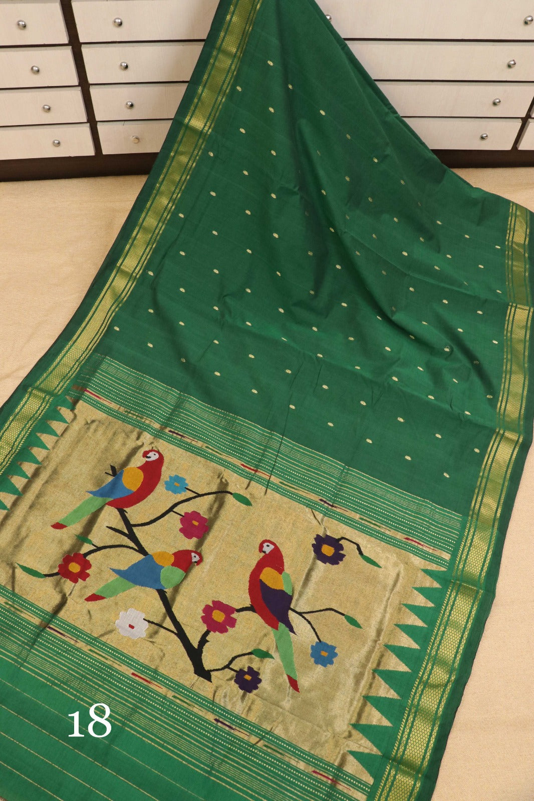 Charzita | Cotton Handloom Paithani Saree