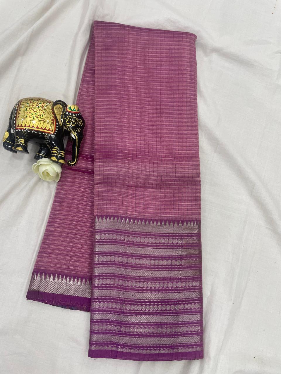 *Pure mangalagiri handloom Pattu sarees with rudraksha boarder*
*Saree all over small checks with big rudraksha boarder*
*Pallu blouse self*