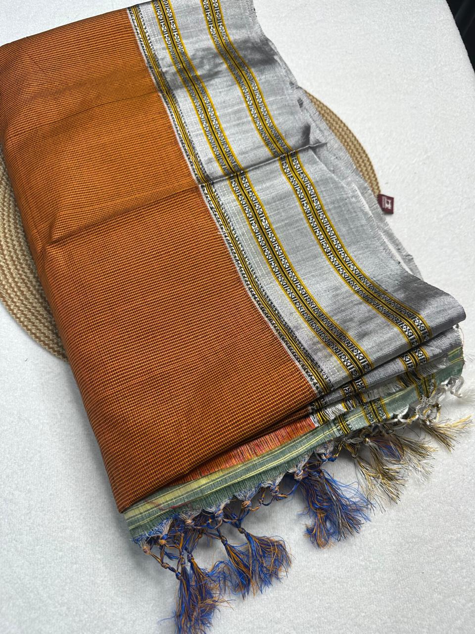 Material - viscos by cotton
Border - gayitri border
Saree Name -ilkal Gayatri micro checks saree
Pallu -cotton pallu
Blouse -running
Handloom -yes
Saree length- 7.2