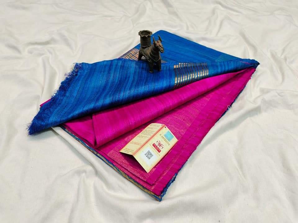 Pure tussar ghicha silk handloom saree with blouse pc.
Silk mark tag