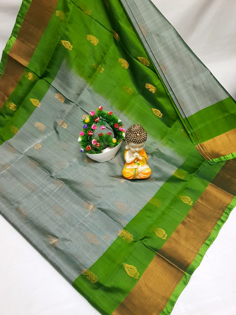 Uzayra | Uppada Pattu Saree