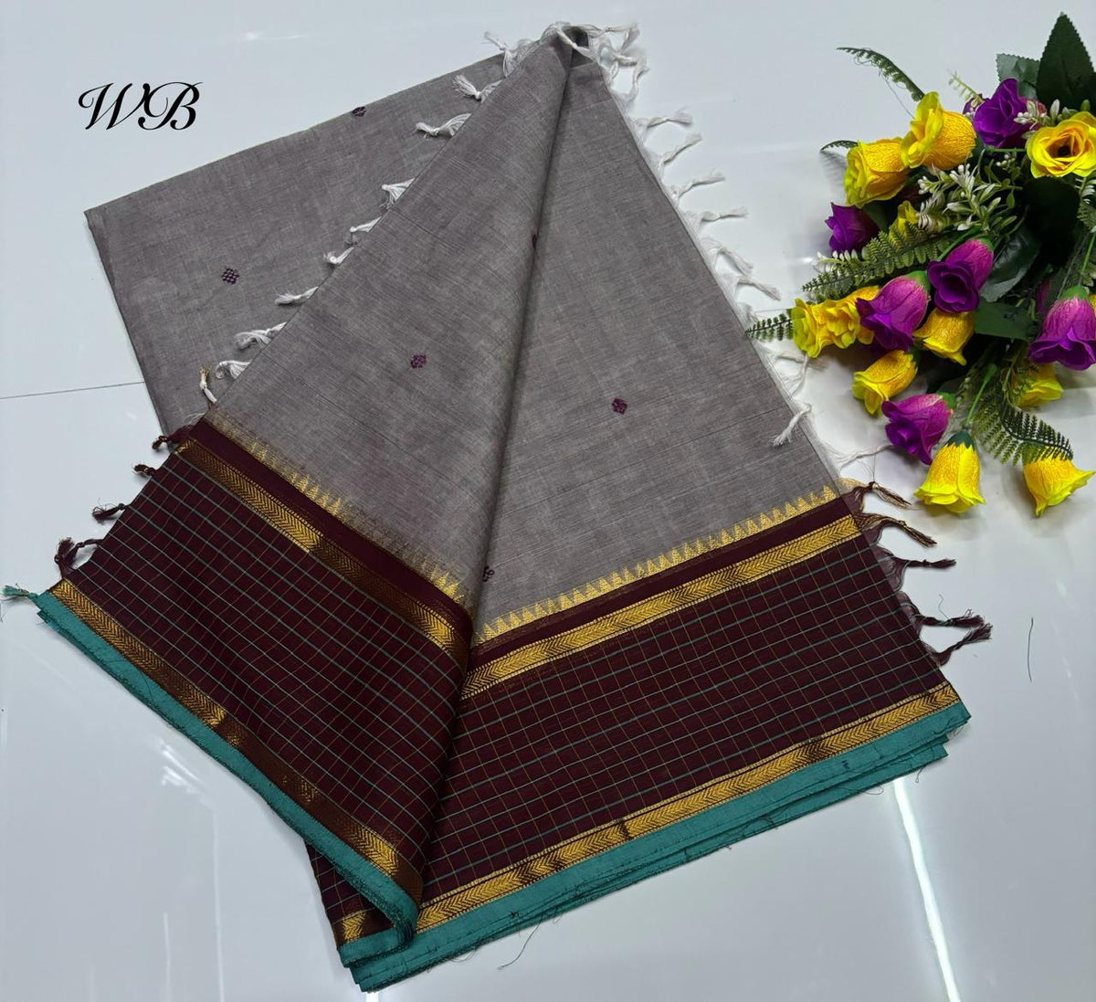 😇 *Kanchi cotton sarees*
🦋 *Pure cotton Sarees*
🎉 *Fancy plain cotton sarees with line pallu*
🐟 *80 *80 counts*
🧶 *With running blouse*
🦢 *6.20mtrs saree length*