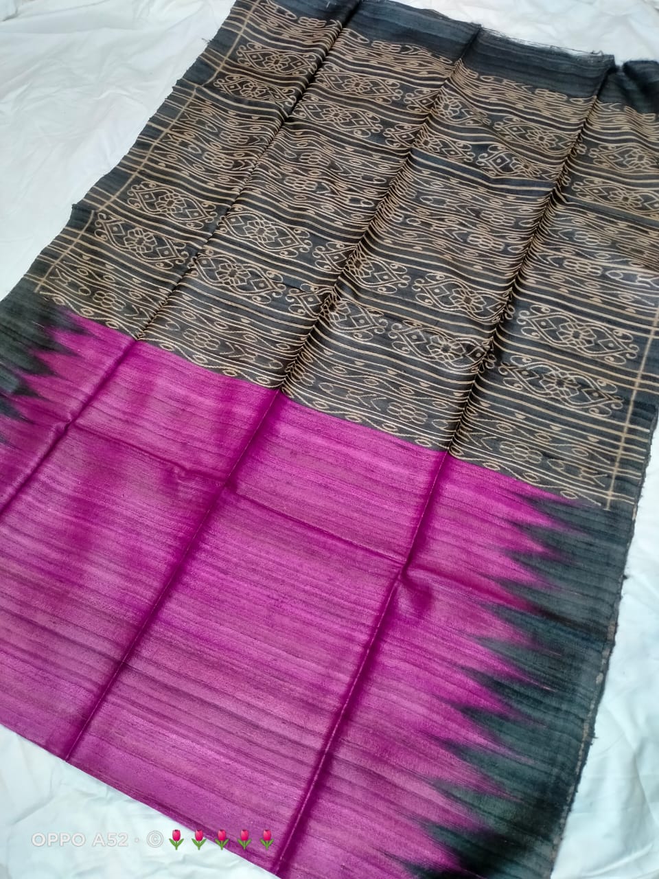 Pure tussar ghicha temple border ikkat print silk handloom saree with blouse pc.
Silk mark tag