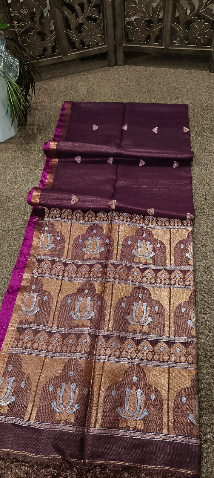Tissu tussar jamdani
Pure gachi tussar
With bp