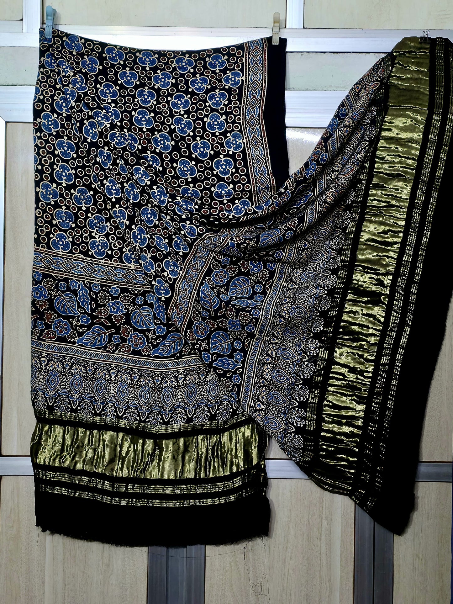 Abhvesh | Ajrakh Dupatta