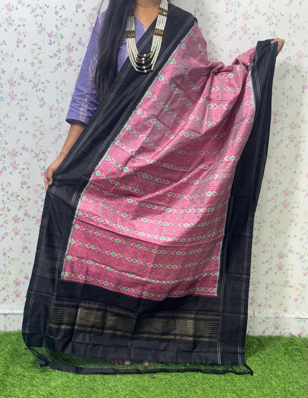 *IKKAT SILK DUPPATA*
*Length: 2.5 meters*
*Height: 36 inches*