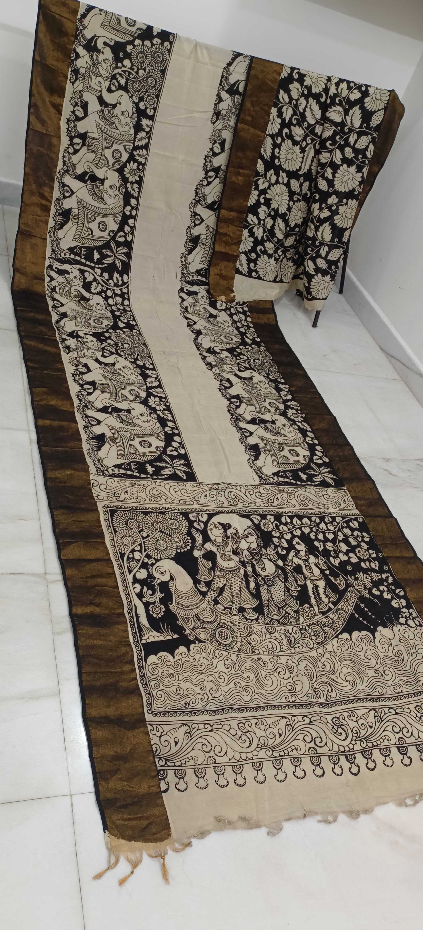 Kaushiki | Black and white kalamkari Saree