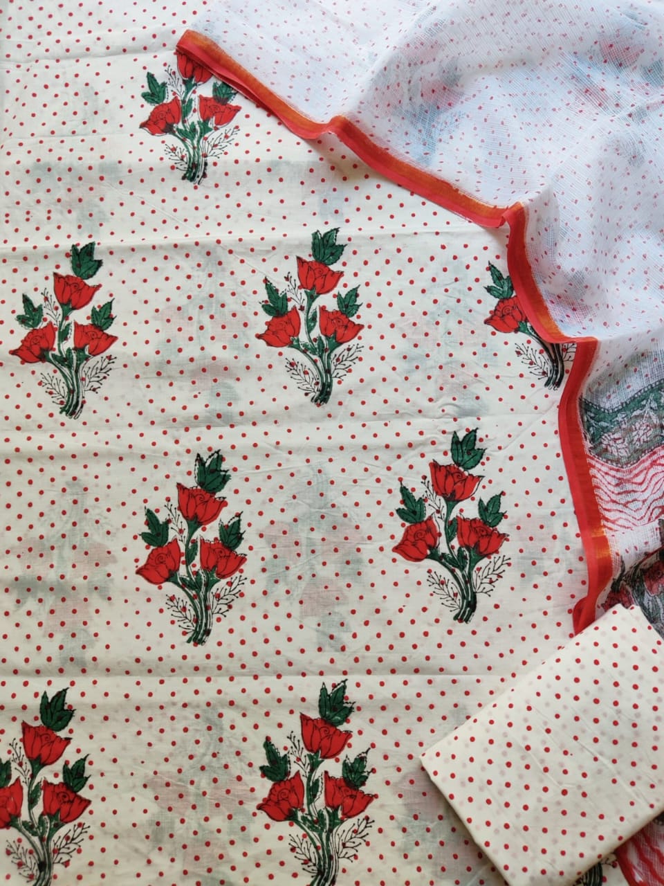 Now new arrivals
Block printed cotton suit with kota doriya duppta
Top @ bottom *cotton*
Duptta *kota doriya*