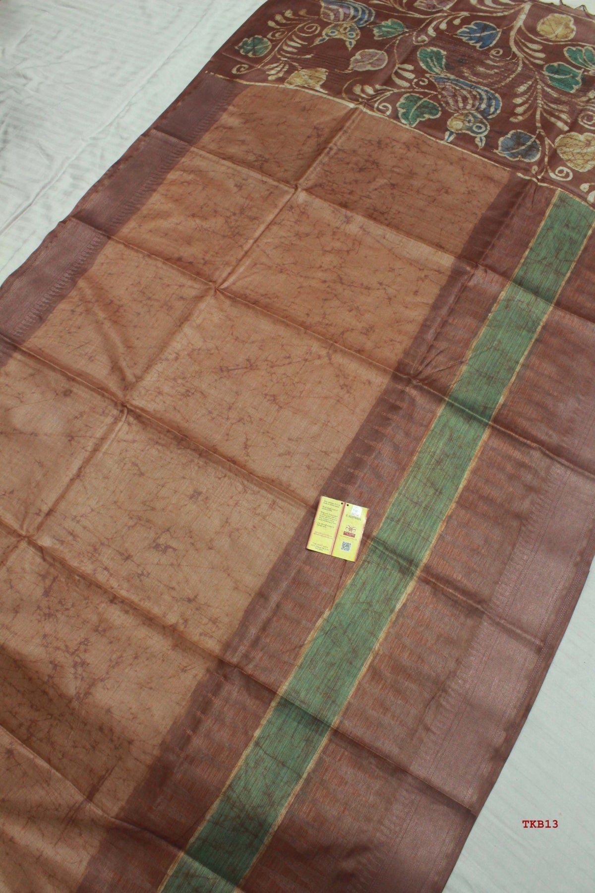 👆Pure Tussar Silk
Saree With
Blouse Piece