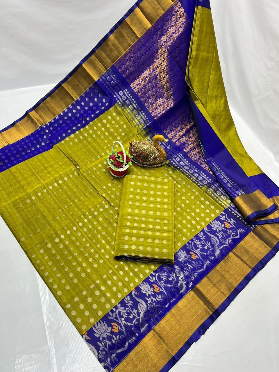 Unaysha | Uppada Pattu Saree with all over buttis
