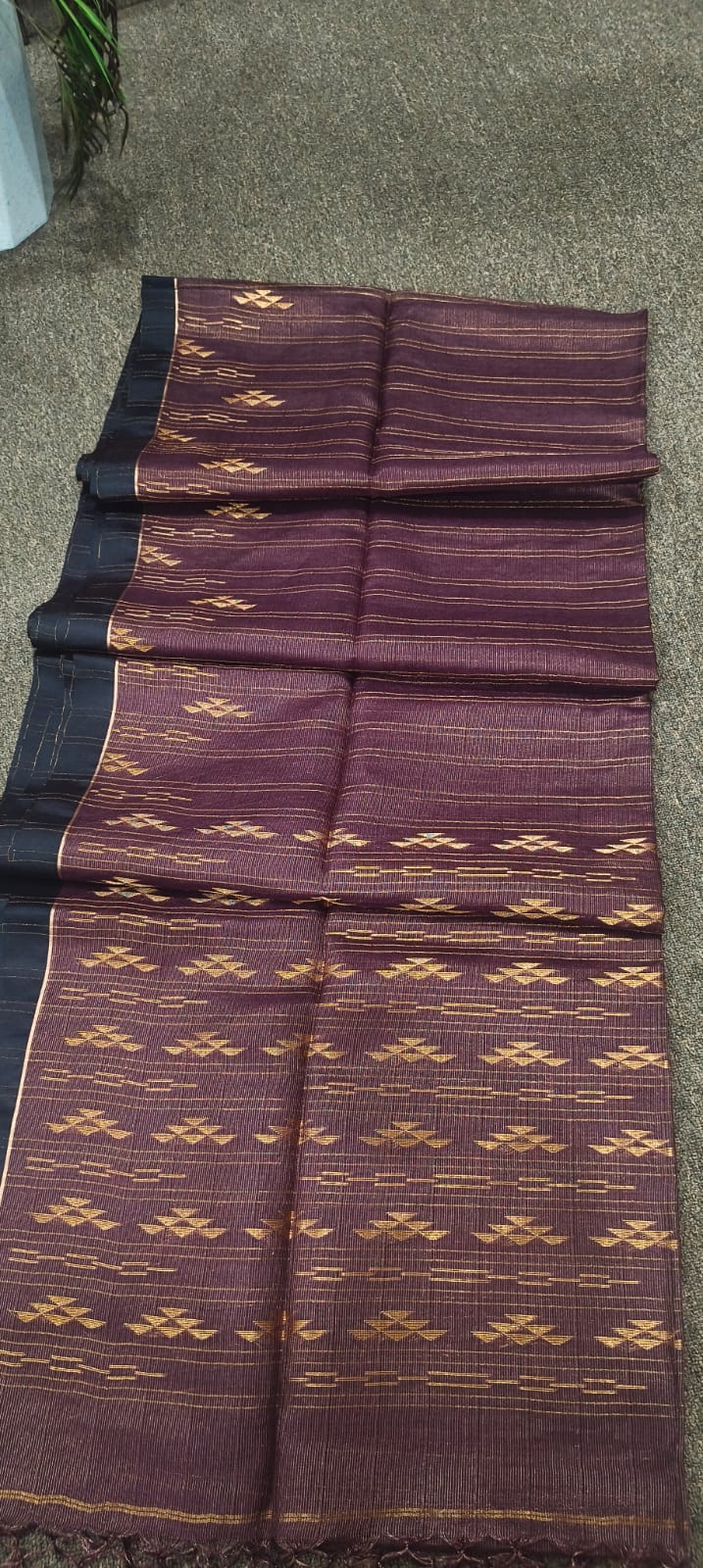 Tissu tussar jamdani
Pure gachi tussar
With bp