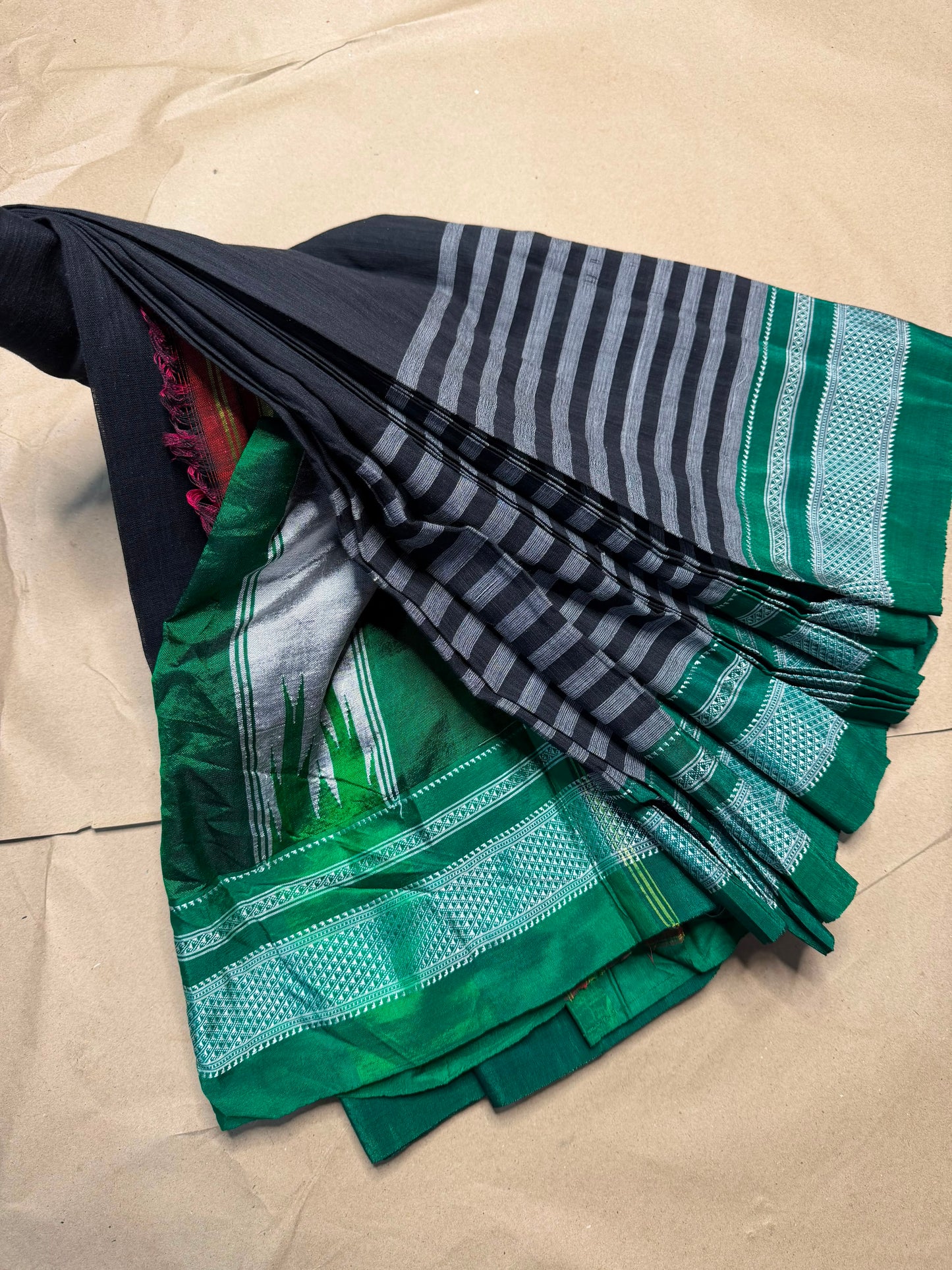 Material - viscos by cotton with Cotton By Cottan
Border - *Gayatri And Chikki Big border
Saree Name -ilkal special Gayatri saree
Pallu -*silk pallu*
Blouse -running
Handloom - *Hand Loom*
Saree length- 7.2