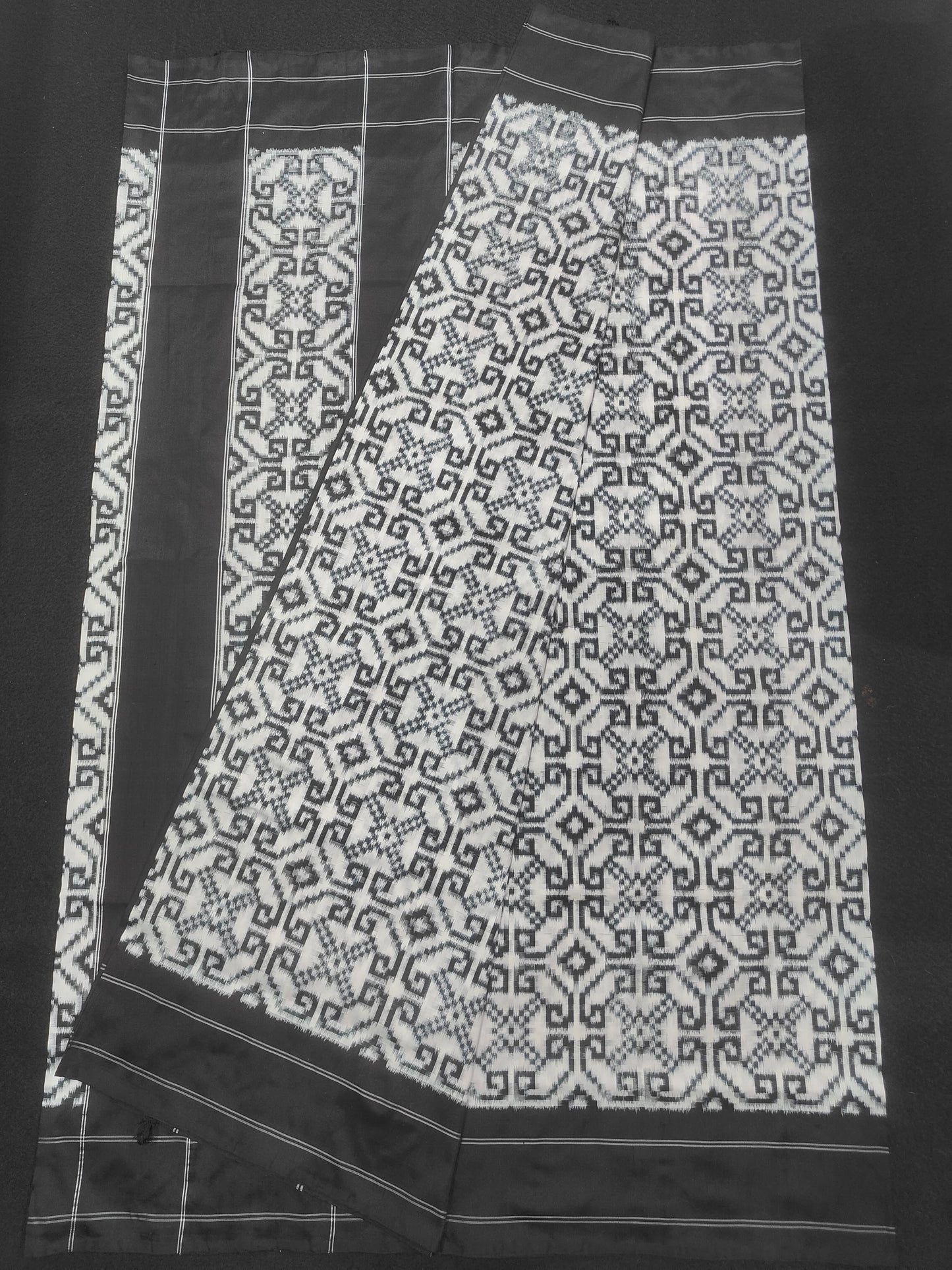 Trupti | Pure silk Telia Rumal Sarees