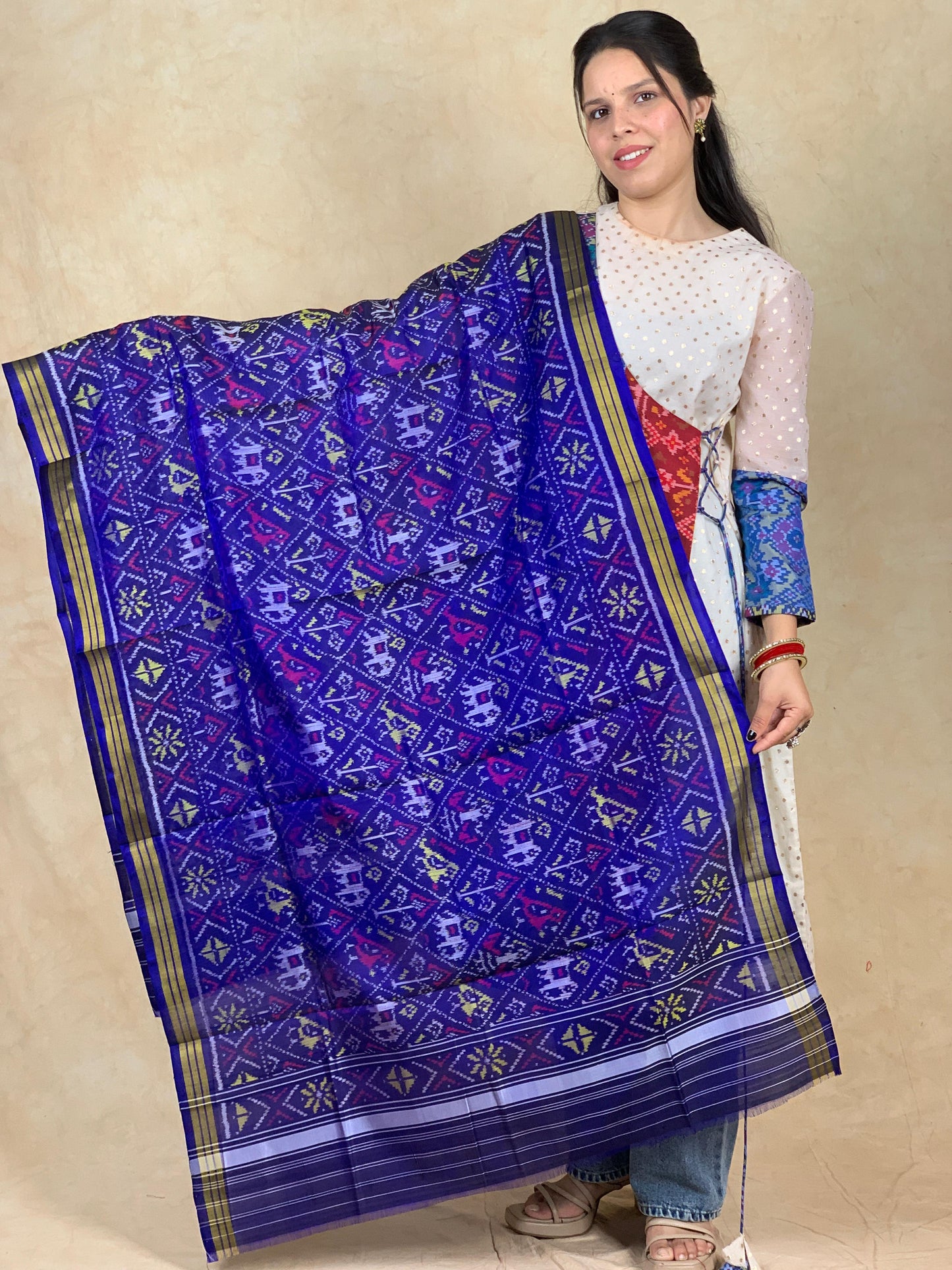 Ikshavaku | SINGLE IKAT PATOLA SILK DUPPATA