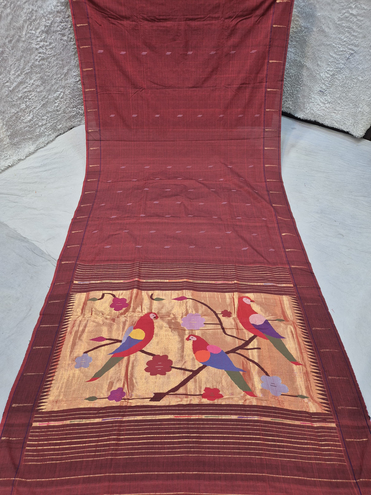Ek muniya
cotton handwoven
paithanis