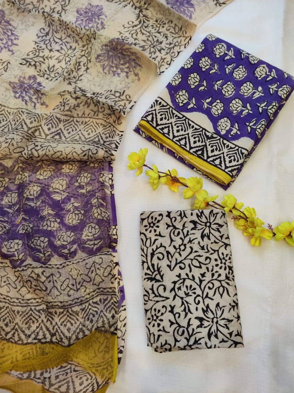 Now new arrivals
Block printed cotton suit with kota doriya duppta
Top @ bottom *cotton*
Duptta *kota doriya*