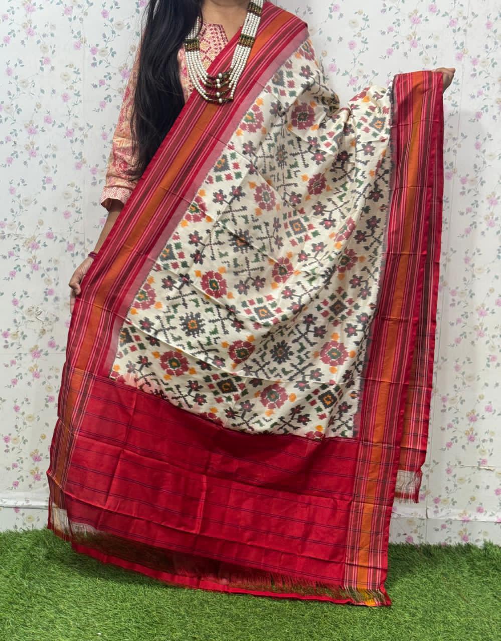 Ihi | Ikat Pure Silk Dupatta