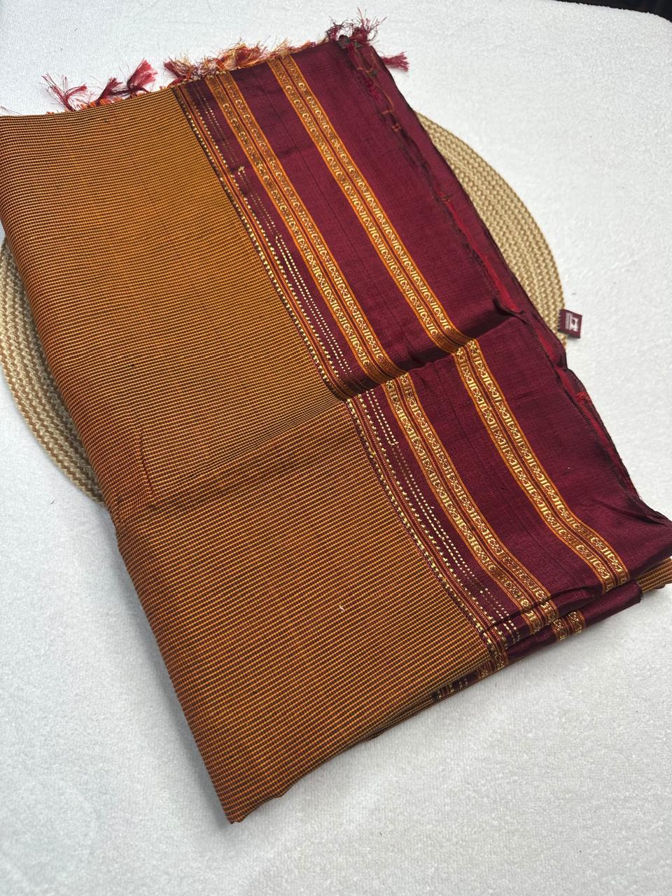 Material - viscos by cotton
Border - gayitri border
Saree Name -ilkal Gayatri micro checks saree
Pallu -cotton pallu
Blouse -running
Handloom -yes
Saree length- 7.2