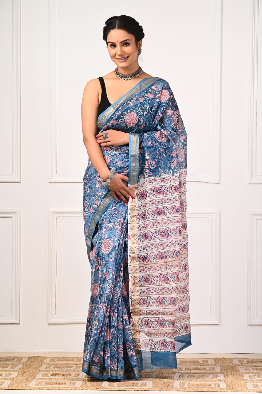 🍁new arrival🍁
Naspal pomegranate print
👌Maheswari silk saree👌
Hand block printed Maheswari silk sarees with blouse
Size- 6.5 with blouse
Quality- silk by silk
Approx weight- 470 gram
👉Pure hand block