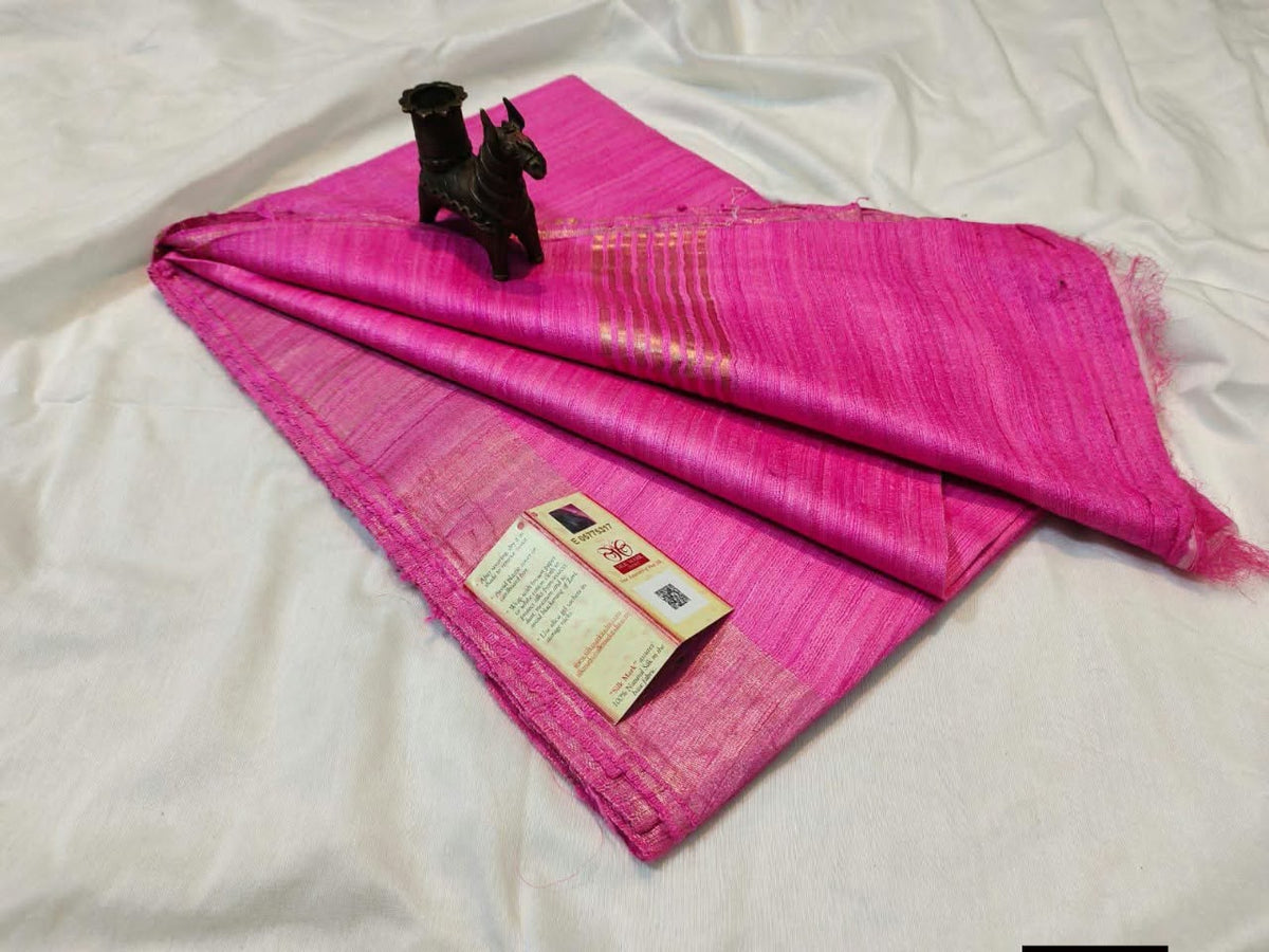 Pure tussar ghicha silk handloom saree with blouse pc.
Silk mark tag