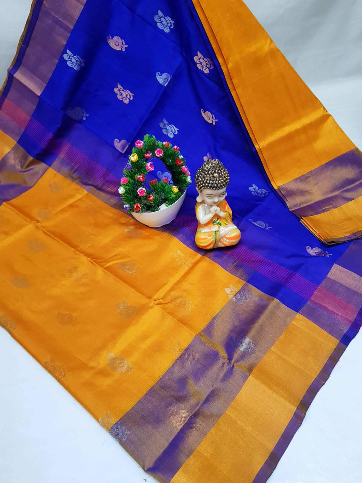 Uzailah | Uppada Pattu Saree
